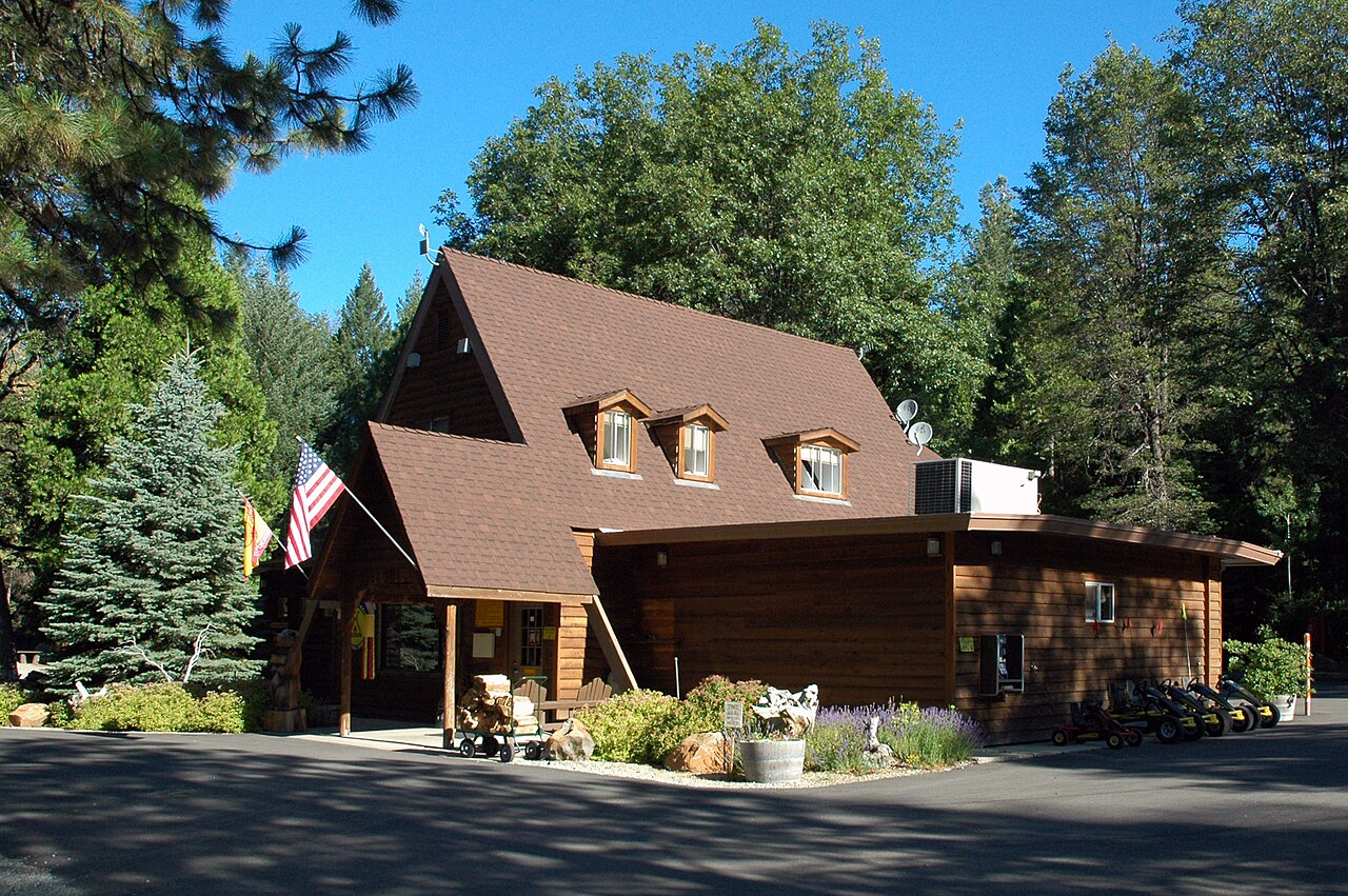 Mt. Lassen Shingletown KOA campground reception, Shingletown, 2011