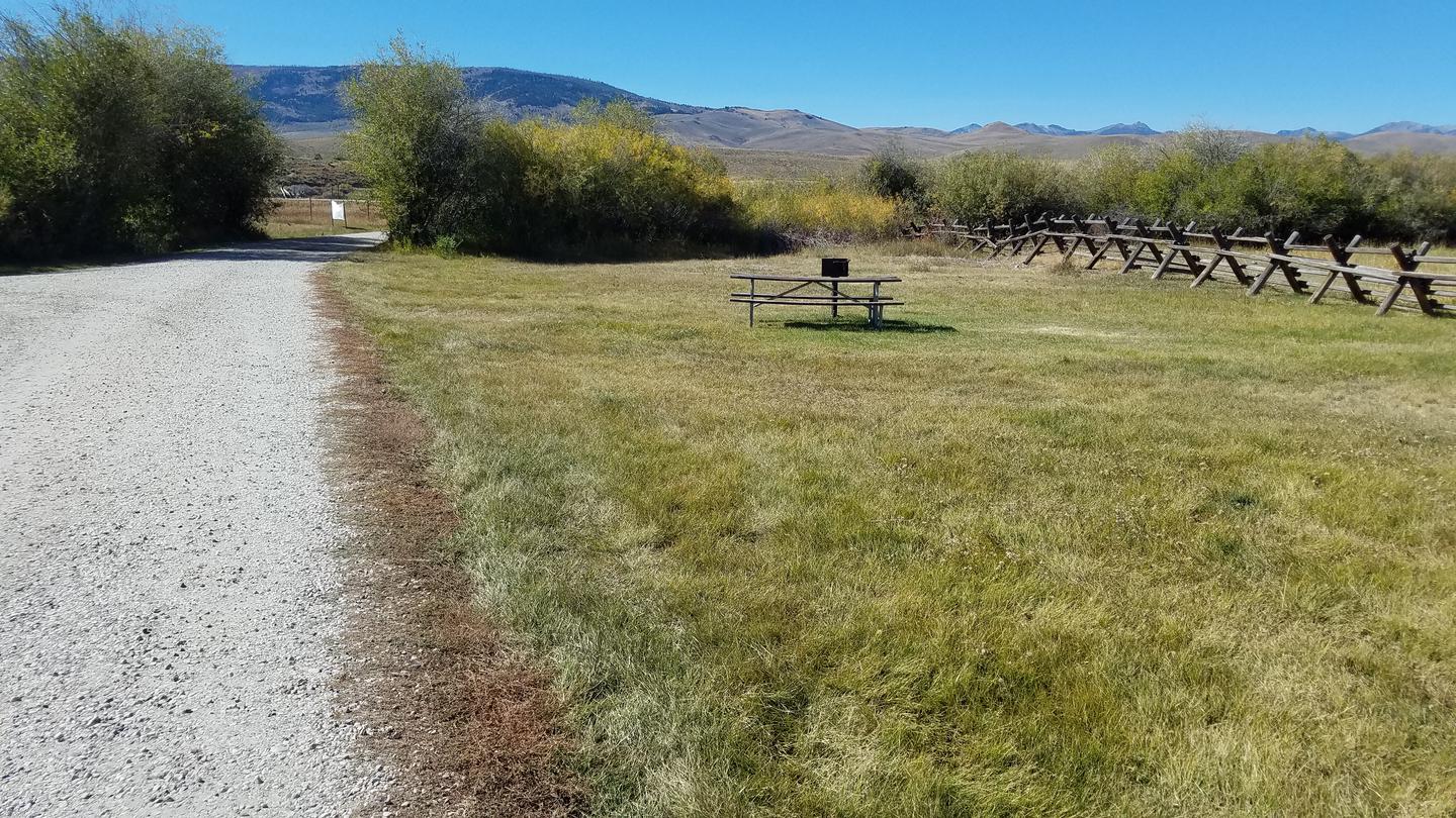 McFarland Campground, Idaho - First-Come First-Served, 18 Sites, Photos ...