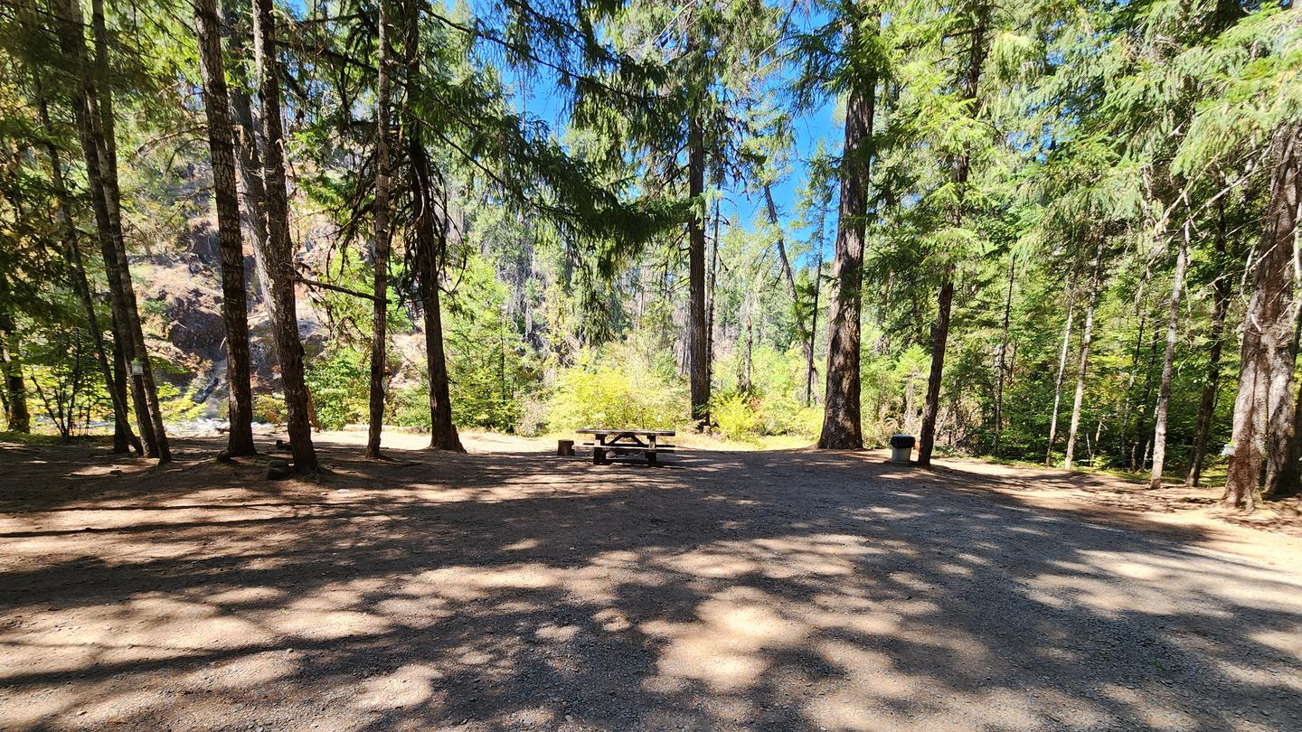Ash Flat Campground, Umpqua National Forest - Recreation.gov