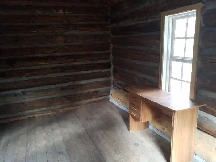 Crescent Mining Cabin 2 interior 2