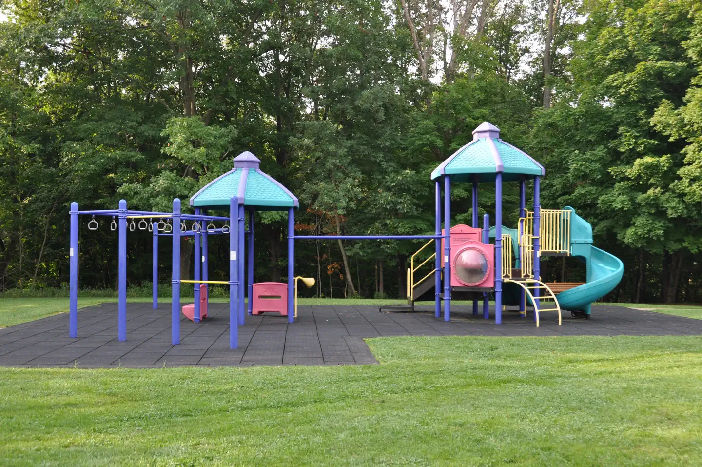 East Overlook Day Use Area campground in Iowa City, IA photo 6