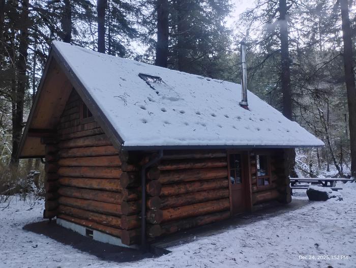 Starrigavan Cabin with snow (side view)