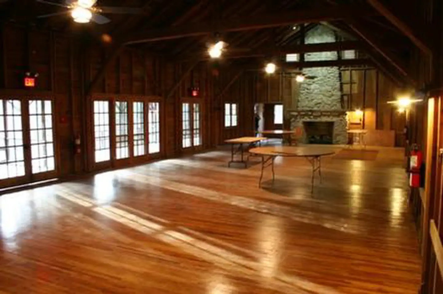 APPALACHIAN CLUBHOUSE main room
