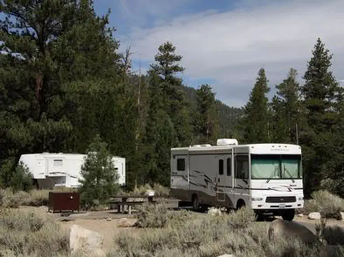 Robinson Creek North campground with Jeffrey pines