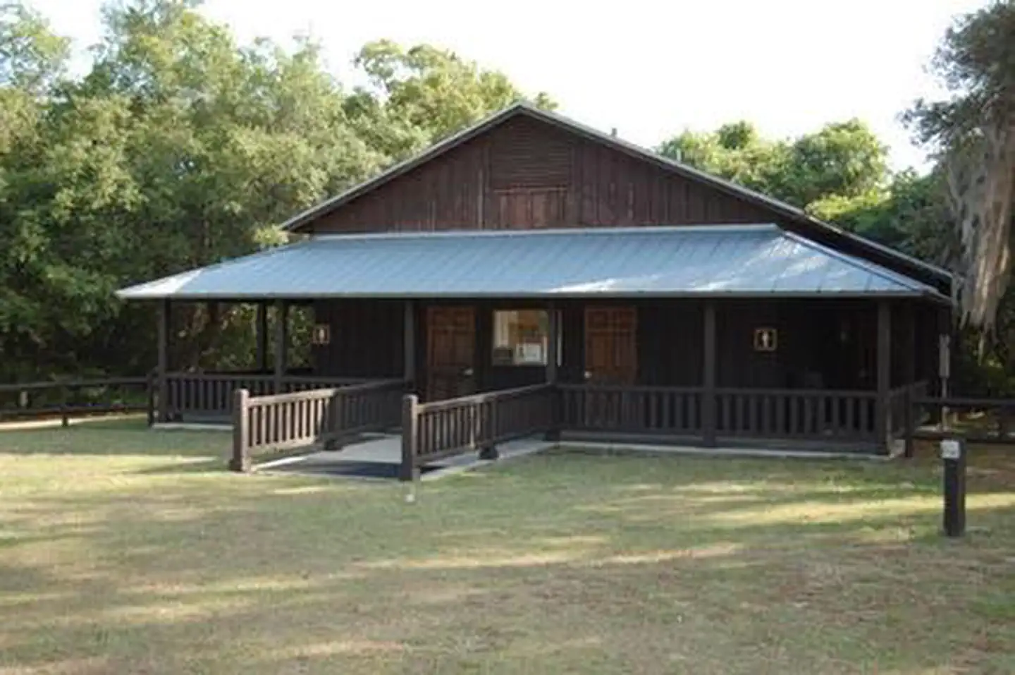 DOE LAKE GROUP SITE campground photo