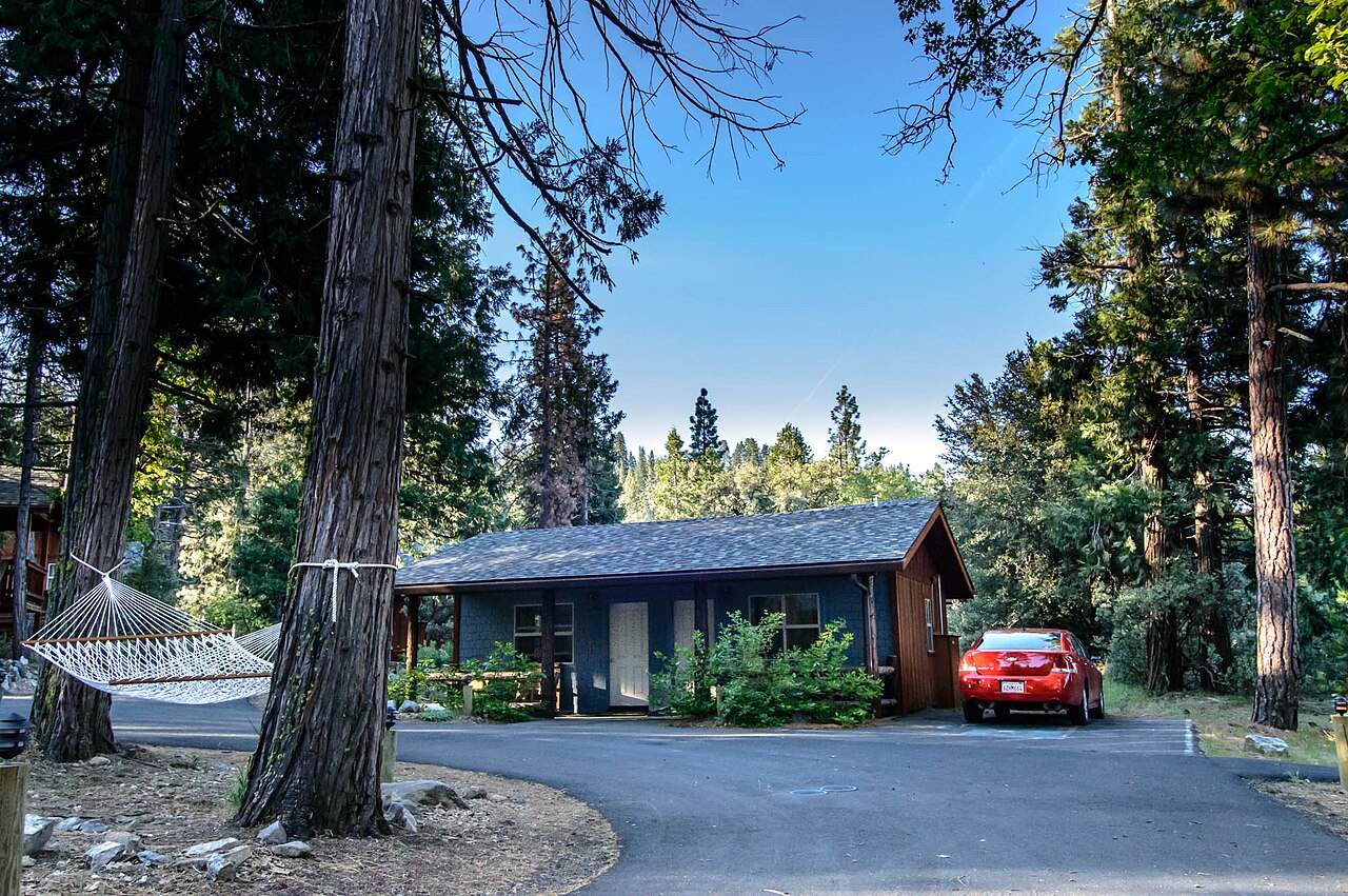 Vintage Cabin, Evergreen Lodge