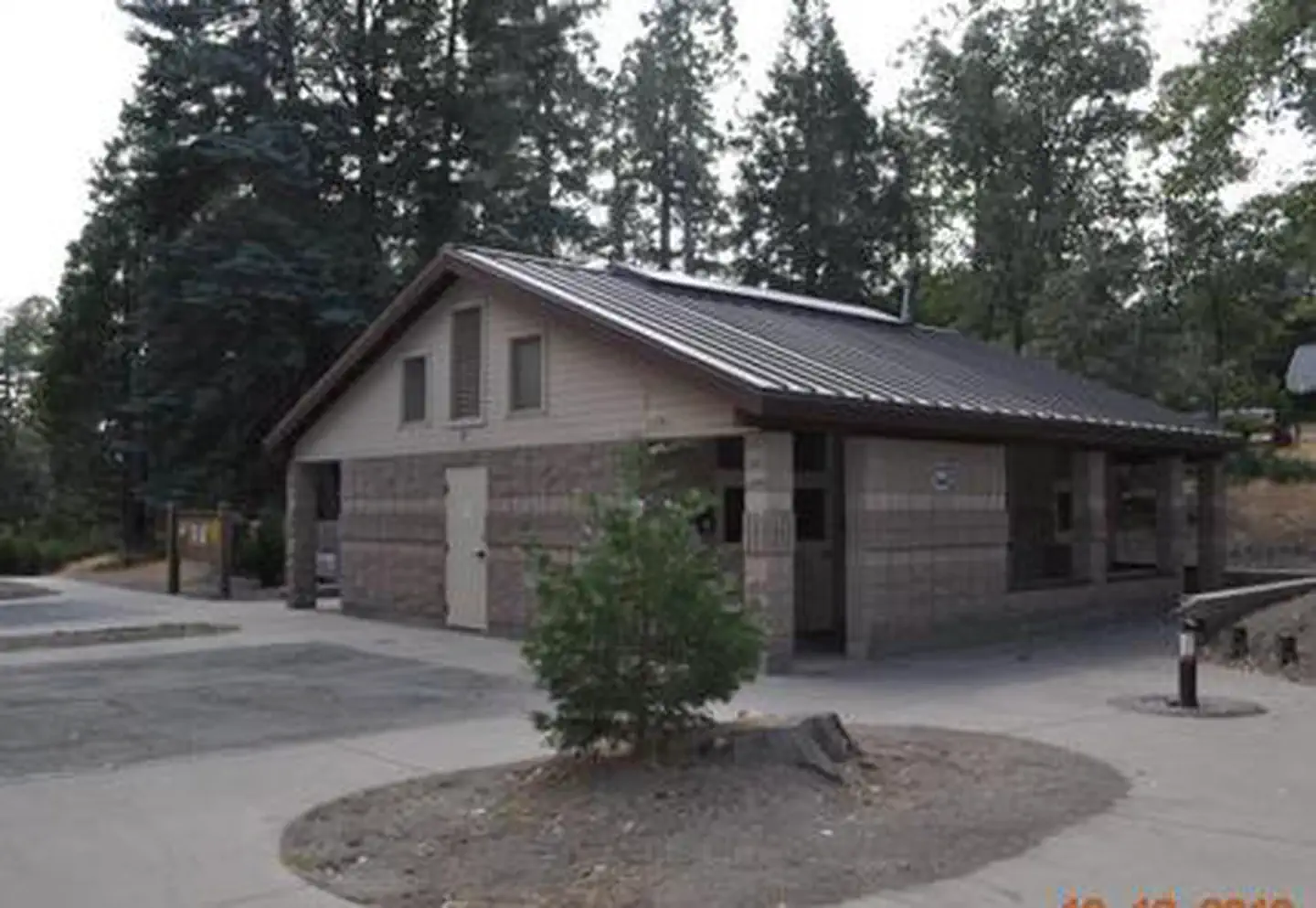 Flush Toilets at Dogwood Campground