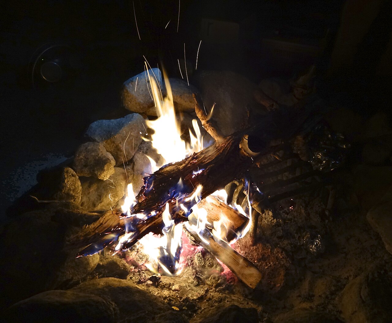 Campfire 
Sequoia National Park, Lodgepole Campground
